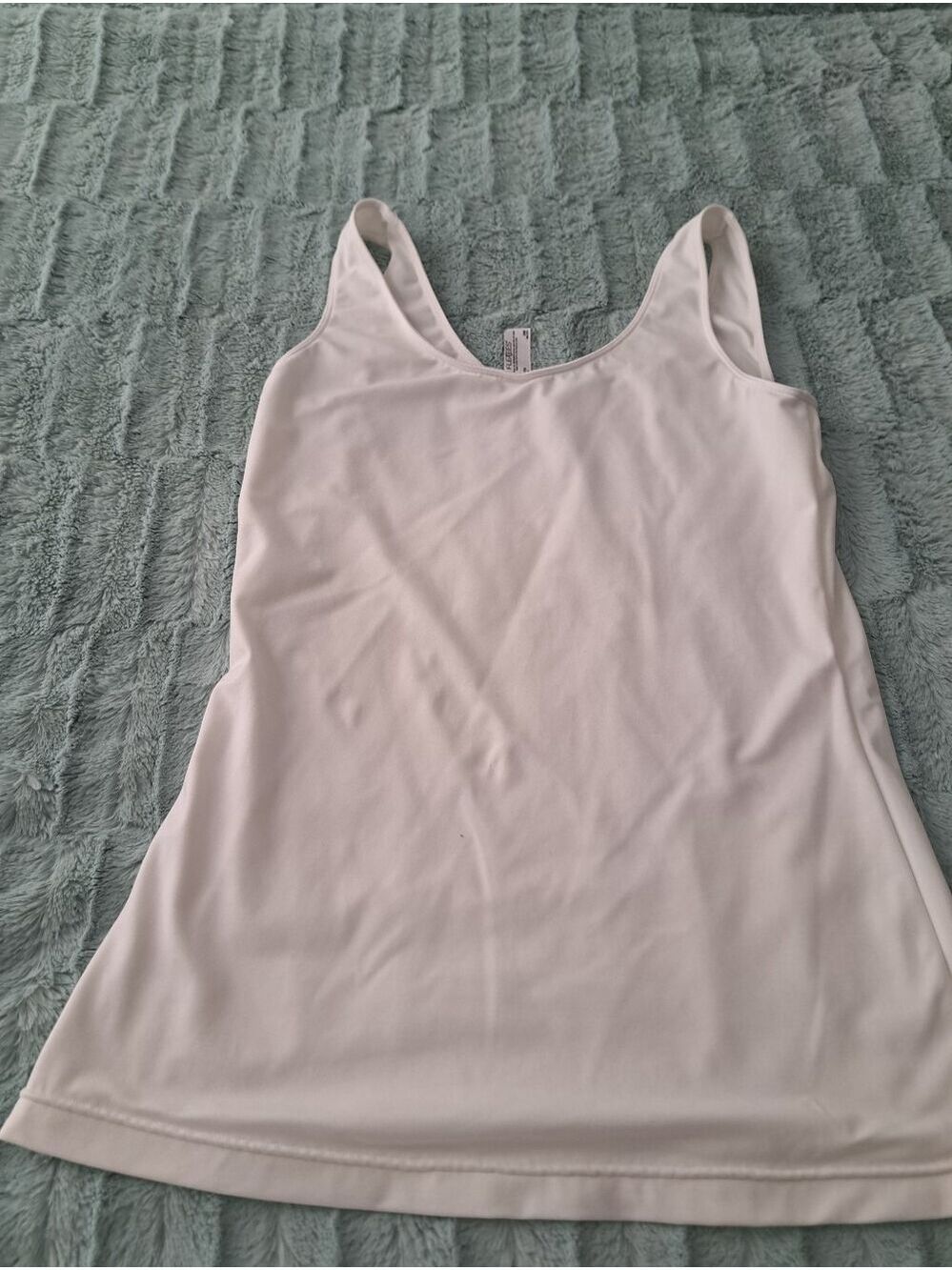 FLEXEES Shapewear white Scoop Neck Tank Top Layering tee stretch minimalist XL
